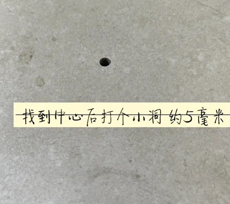 定南瓷砖空鼓维修公司专业解答在瓷砖铺贴过程中，如果砂料搅拌不均匀，将会带来以下问题